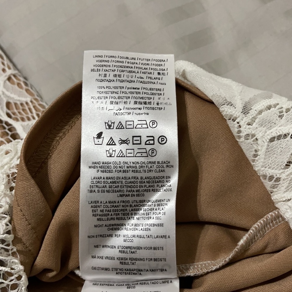 G by Guess high neck halter dress lace detail NWOT - Picture 10 of 10